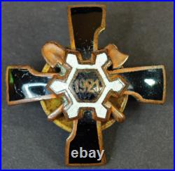 1930s Latvia Republic Cross Engineering-Sapper regiment Screw Badge #2075