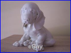 Allach porcelain / china figur/ dog made by Prof. Kaerner