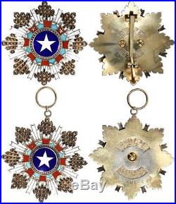 China 1941 Pair Of Order Of Brilliant Star Medals 2nd Class Set
