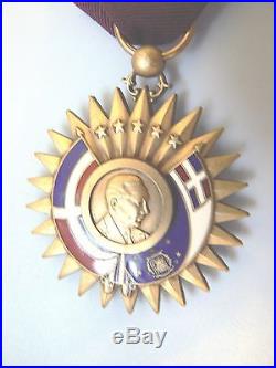 DOMINICAN REPUBLIC LONG SERVICE MEDAL, LARGE ENAMELED GOLD GILT, 1930s, very rare