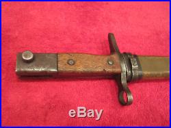 Japanese last ditch Bayonet with original wood scabbard