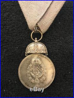 KINGDOM YUGOSLAVIA RARE HOUSEHOLD MEDAL SERBIA order orden ordre old antique