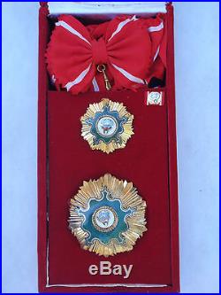 Kuwait Order Of Merit Grand Cross Set. Cased. Rare