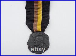 Original WWII Italian Fascist MVSN 2nd Division CCNN 28 October Libya Medal