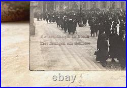 POST-WW1 GERMAN FREIKORPS BERLIN STREET FIGHT with PALACE DESTROYED PHOTO POSTCARD