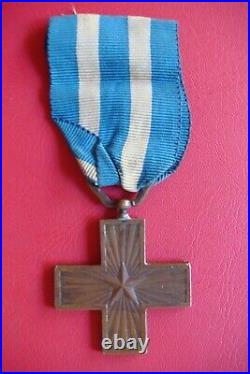 RARE ITALY Croce al merito di guerra Variante F MEDAL War Merit Cross