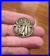 Rare-badge-RUV640-Riga-department-store-employee-s-badge-Latvia-1930-01-ncr