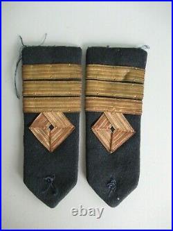 Romania Kingdom Officer's Epuletes For Early 1940's Uniform. Black. Medal. Rr