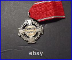 Romania Kingdom War Medal of Military Virtue Original