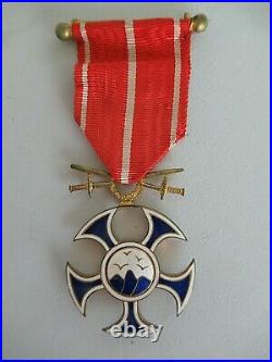 Slovakia Order Of The Falcon With Swords. Cased. Rare. Ef