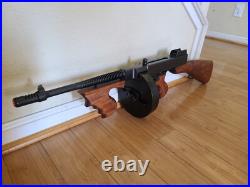 THOMPSON Al Capone tommy gun NON-FIRING SUB-MACHINE GUN 1928 replica in stock
