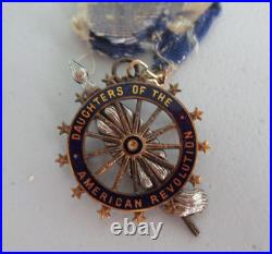 USA DAUGHTER'S OF THE REV. ORDER BADGE MEDAL With 6 GOLD BARS. NUMBERED. NAMED