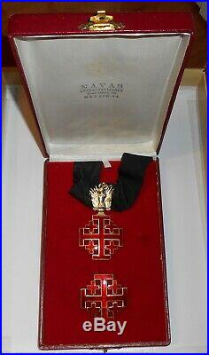 VATICAN ORDER OF THE HOLY SEPULCHRE, CROSS MILITARY SET WITH CASE and A PHOTO