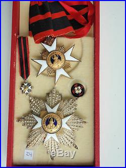 Vatican Order Of Slyvester Grand Officer Set Silver. Hallmarked. Cased