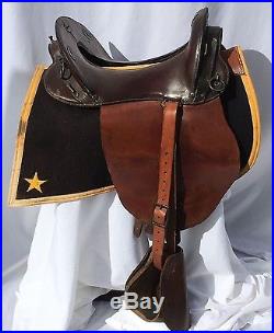 Vintage US Army Cavalry McClellan Saddle & Blanket -11 Inch