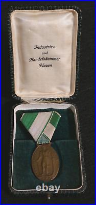 WWI Weimar Republic Medal'Industrie und Handelskammer' Plauen, Saxony with Case